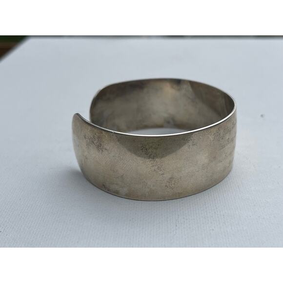 Lord of the Rings J R R Tolkien Quote Cuff Bracelet - Sterling Silver - Picture 2 of 4